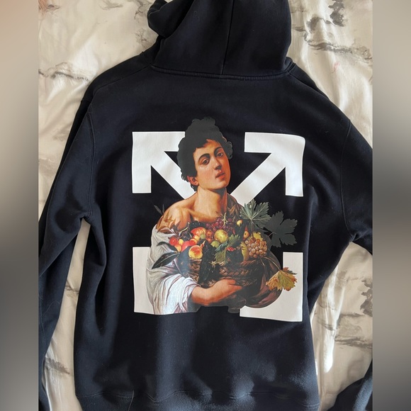 Off-white hoodie barely worn (negotiable) - Picture 2 of 2